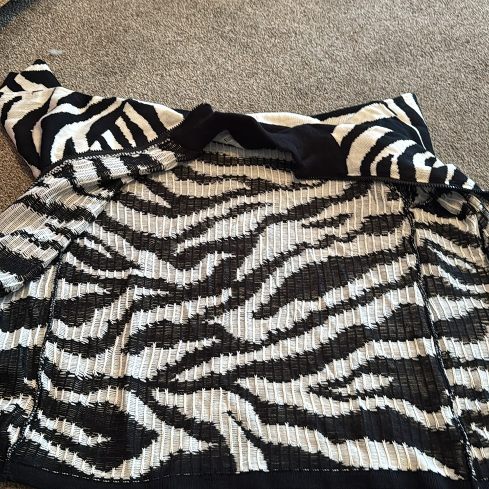 🎄SWEATER🎄 - Picture 6 of 7